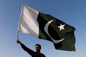 Pakistanas surengė atsakomuosius smūgius Irane: žuvo 9 žmonės