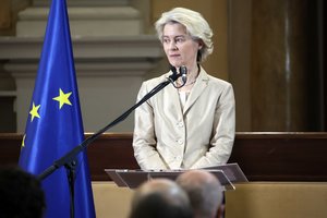 ES įstatymų leidėjai sukilo prieš Briuselio nuolaidžiavimą V. Orbano šantažui: grasina teisiniais veiksmais