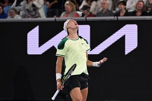 „Australian Open“ favoritai vargo jau antrajame etape