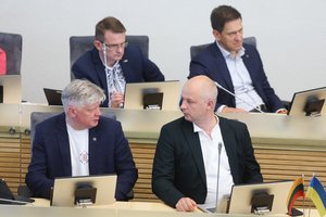 Konservatoriai rado atpirkimo ožį dėl žemdirbių bėdų: K. Navickas iš balos išlipo sausas