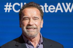 Po trumpo sulaikymo muitinėje A. Schwarzeneggeris aukcione pardavė prabangų laikrodį