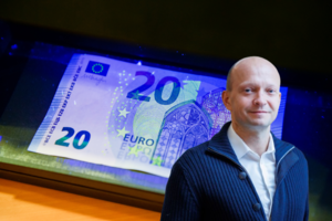 N. Mačiulis apžvelgė euro reikšmę Lietuvai ir kodėl jo neįsiveda lenkai