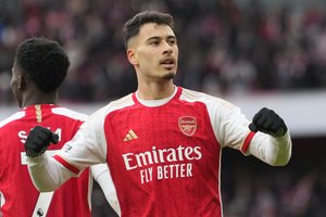 Varžovus sutriuškinusi „Arsenal“ grįžo į pergalių kelią Anglijoje