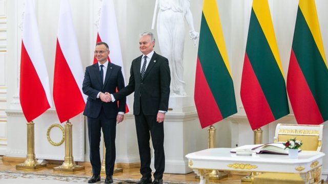 G. Nausėdos ir A. Dudos susitikime – bendrų pratybų, paramos Ukrainai ir Suvalkų koridoriaus aptarimas