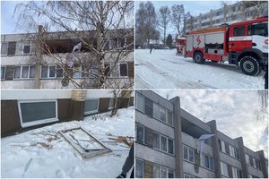 Panevėžio bendrabutyje nugriaudėjo sprogimas: vyras skubiai išvežtas į ligoninę, langai išlėkė su rėmais, išvirto namo sienos