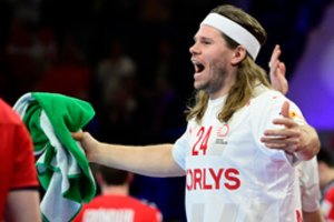 Danijos ir Švedijos rankininkai pateko į Europos pirmenybių pusfinalį