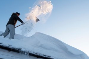 Sniego sankaupos šiomis dienomis – didelis galvosopis: gresia ne tik žalos, bet ir baudos 
