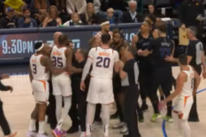 Karšta NBA naktis: K. Durantas atsidūrė apsistumdymo epicentre, be darbo neliko ir apsauga