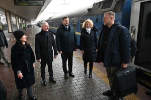 G. Landsbergis pradeda vizitą Ukrainoje: susitiks su D. Kuleba ir kitais politikais bei pareigūnais