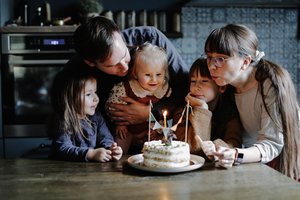 Trijų dukrų mama Justina verslo idėją susapnavo: jos kuriami produktai užkariavo azijiečių širdis