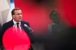 B. Pistoriusas: europiečiai neturėtų žiūrėti į rinkimus Jungtinėse Valstijose „kaip triušis į smauglį“