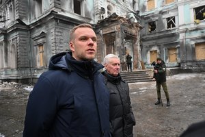 Rusijos naikinamame Charkive – Lietuvos paramos vizitas