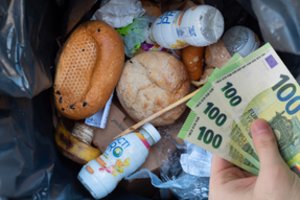 V. Benkunskas prakalbo apie baudas tiems, kurie nerūšiuos maisto atliekų: „Turime šalia būti pasidėję botagą“