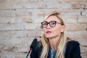 Klausimų dėl vadovavimo dviem įstaigoms sulaukusi I. Skuodienė pasiaiškino: jų sąsaja yra visiškai natūrali