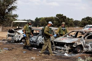 „Hamas“ išpuolio aukas išvydusi karininkė sukrėsta iki šiol: užminuoti kūnai ir sušaudyti tarpukojai