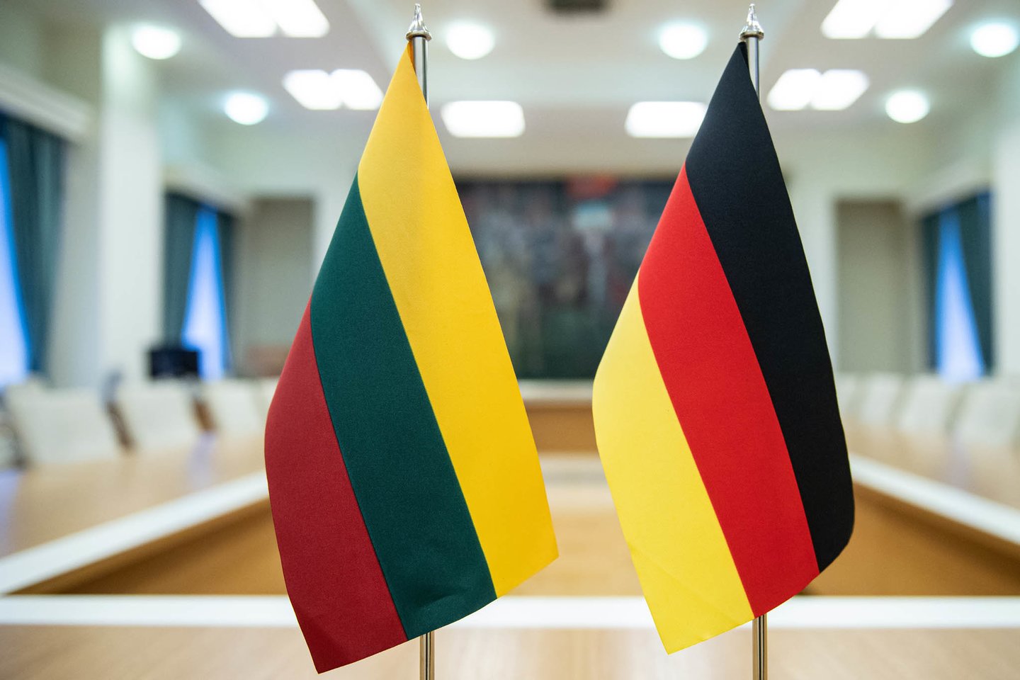 Vienijamos institucijų pastangos spręsti Vokietijos brigados civilinės infrastruktūros ir paslaugų klausimus.