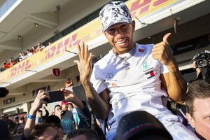 Oficialu: po 2024-ųjų „Formulės 1“ sezono L. Hamiltonas paliks „Mercedes“ ir prisijungs prie „Ferrari“