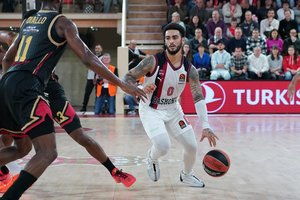 „Baskonia“ be T. Sedekerskio susitvarkė su „Maccabi“ krepšininkais