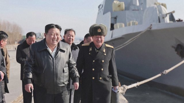 Seulo kariuomenė praneša, kad Šiaurės Korėja į Vakarų jūrą paleido keletą sparnuotųjų raketų