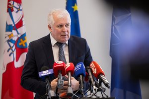 A. Anušauskas: šiemet pasirašius sutartį dėl tankų įsigijimo, lėšų poreikis tam atsirastų tik po kelerių metų