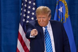 D. Trumpas paragino respublikonus atmesti pagalbos Ukrainai įstatymo projektą