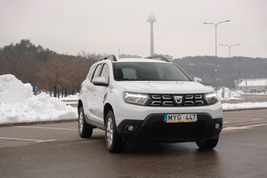 Naudoto „Dacia Duster“ (2022 m.) testas: automobilis, iš kurio nieko nesitiki