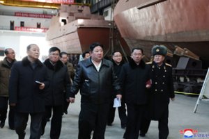 Pavojingas bendradarbiavimas: atskleidė, ką už Rusijai siunčiamus ginklus gauna Šiaurės Korėja