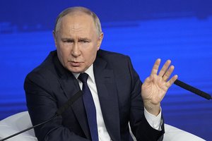 Pasitelkęs tikrovišką sintetinę klastotę, lenkų režisierius sukūrė filmą apie V. Putiną