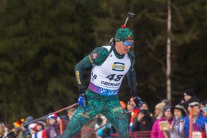 Vytautas Strolia pasaulio biatlono čempionato pradžią kritikuoja: „Rezultatas nėra džiuginantis“