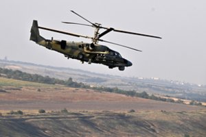 Ukrainiečiai numušė dar vieną rusų karinį sraigtasparnį: krito Ka-52 „Aligator“