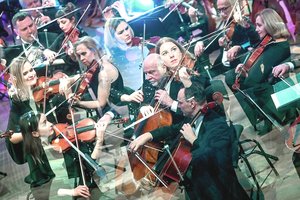 Vilniaus trikampis – orkestras iš arti, Užgavėnės ir naujas susitikimas su Justinu Marcinkevičiumi