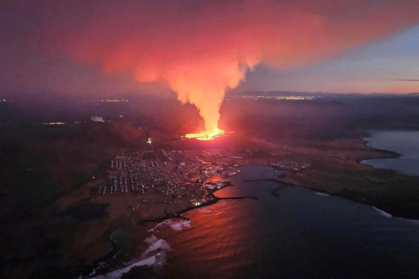 Ugnikalnio išsiveržimas Islandijoje. <br>RC/Scanpix nuotr.