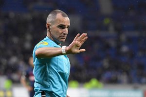 Revoliucija futbole – pristatyta mėlynos spalvos kortelė