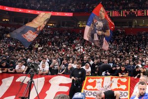 Serbų spauda po „Crvena zvezda“ pralaimėjo metė akmenį į teisėjų daržą, tačiau gyrė žalgiriečių šaltakraujiškumą