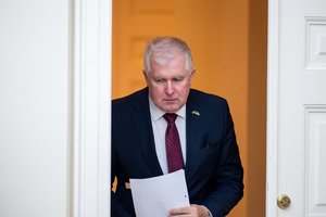 G. Nausėdai sudvejojus, ar KAM tinkamai įvertino dronų svarbą gynybai, pasisakė A. Anušauskas: visi dirbam bendram tikslui