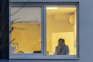 Šiems darbuotojams – puokštė pokyčių: nebegaus premijų, keisis atlyginimai