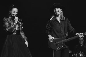 Grupė „Žalvarinis“ pristato akustinę „eurovizinės“ dainos versiją ir prabyla apie finalą: „Iš savęs išspausime viską“