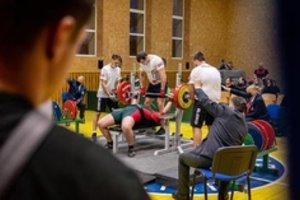 Dėl dopingo įkliuvo dar vienas jėgos trikovės sportininkas – diskvalifikuotas dvejiems metams