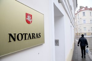 Verslas ir NVO siūlo atsisakyti reikalavimo paramą bankiniu pavedimu įforminti notarine sutartimi