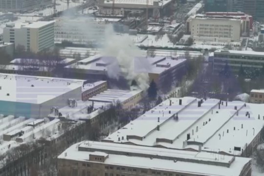 Užsidegė Maskvos strateginė gynybos pramonės gamykla 