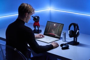 „ASUS Republic of Gamers“ pristato iš esmės atnaujintą dizainą „Zephyrus“ G14 ir G16