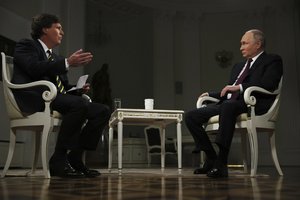 V. Putinas prabilo apie skandalingąjį interviu su T. Carlsonu: mestelėjo nustebinusią frazę