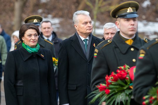  Vasario 16-osios Nepriklausomybės Akto signatarų pagerbimas Rasų kapinėse.<br> O.Gurevičiaus (ELTA) nuotr.