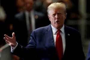 Iš D. Trumpo lūpų – nauji pareiškimai apie paramą Ukrainai: pateikė pasiūlymą