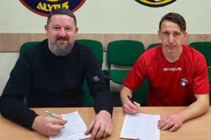 „Dainava“ pristatė pirmąjį naujoką, FA „Šiauliai“ atsisveikino su jaunu gynėju