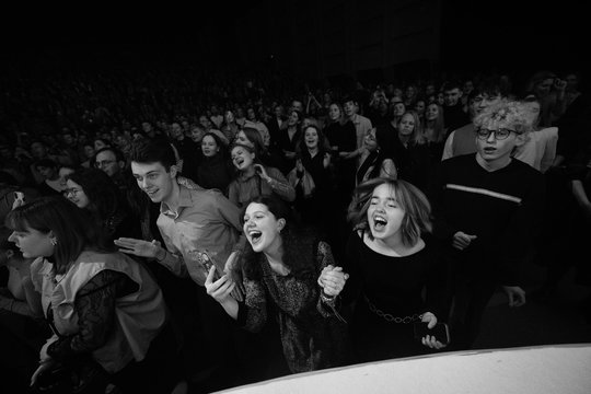 Vasario 16-ąją daugiau nei du tūkstančiai žmonių susirinko „Compensa“ koncertų salėje, kad išgirstų Gabrielės Vilkickytės ir Šv. Kristoforo kamerinio orkestro koncertą.<br>G.Jauniškio nuotr.
