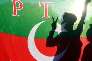 Pakistane aukštas pareigūnas prisipažino padėjęs klastoti rinkimų rezultatus