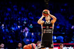 Sekretoriato klaidos pasekmės: Snaiperio konkurse įvardintas ir antrasis laimėtojas – S. McNeilo varžovui prirašyti du taškai