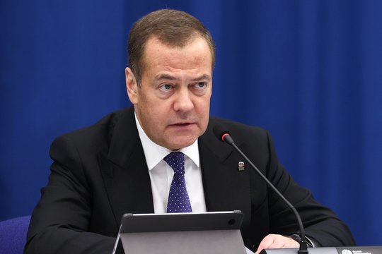 D. Medvedevas.