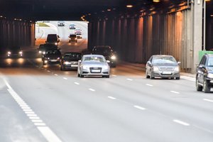 Vairuotojai perspėjami: daugiau nei mėnesį bus ribojimas eismas Geležinio Vilko tunelyje